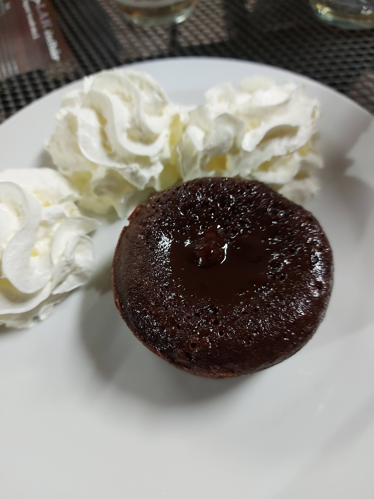 Csokoládé láva torta desszert